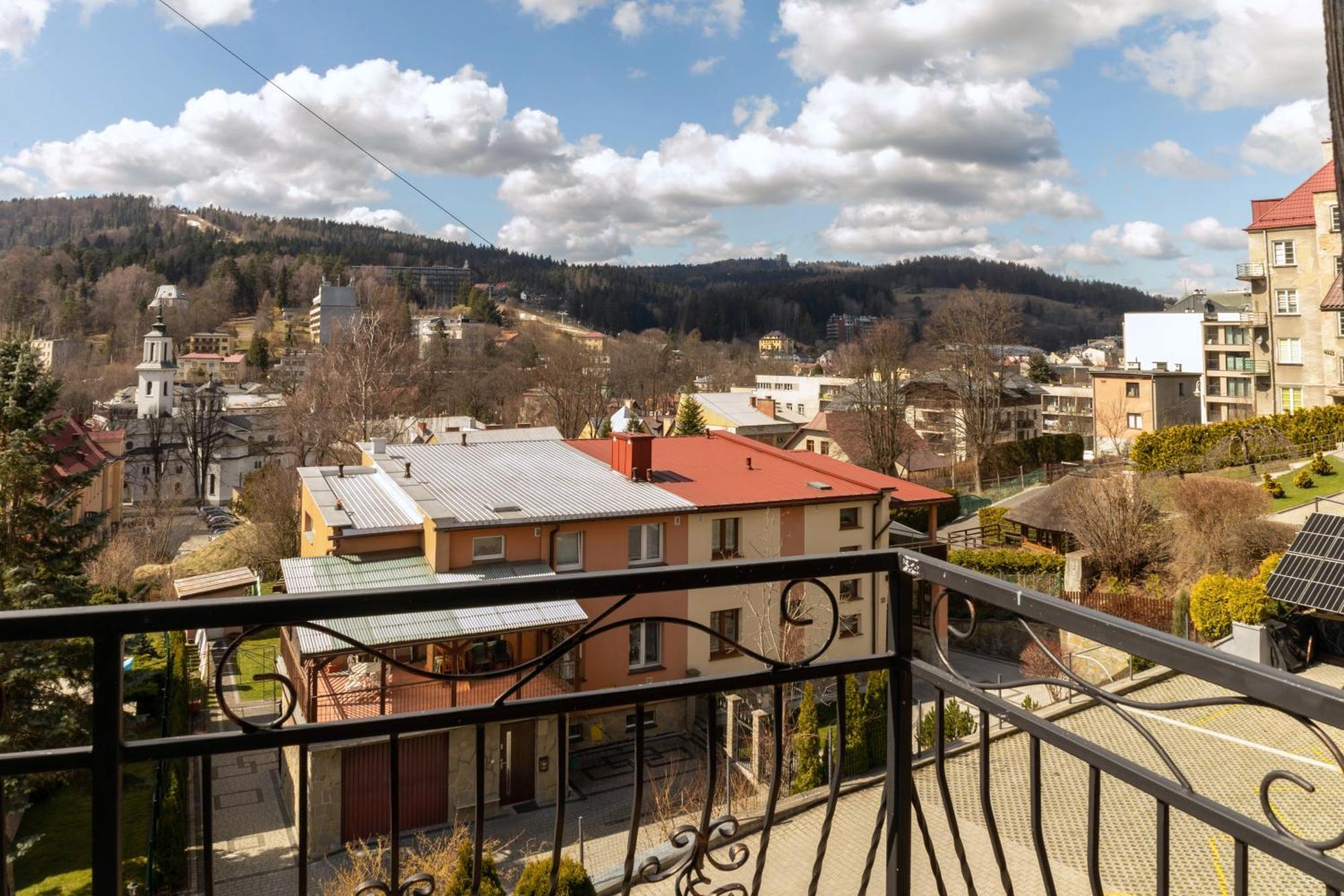 Willa Radosc Krynica Zdroj Exterior photo